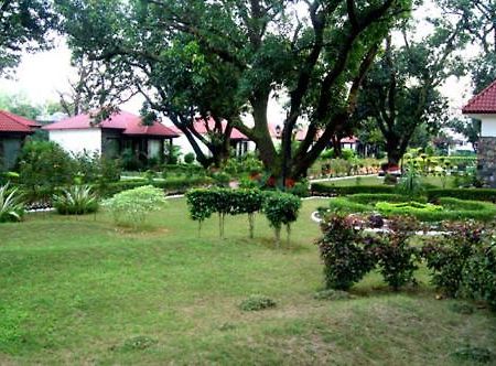 ホテルCorbett Leela Vilas Corbett National Park エクステリア 写真